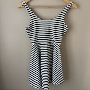Victoria’s Secret PINK Black White Striped Fit & Flare Mini Dress XS